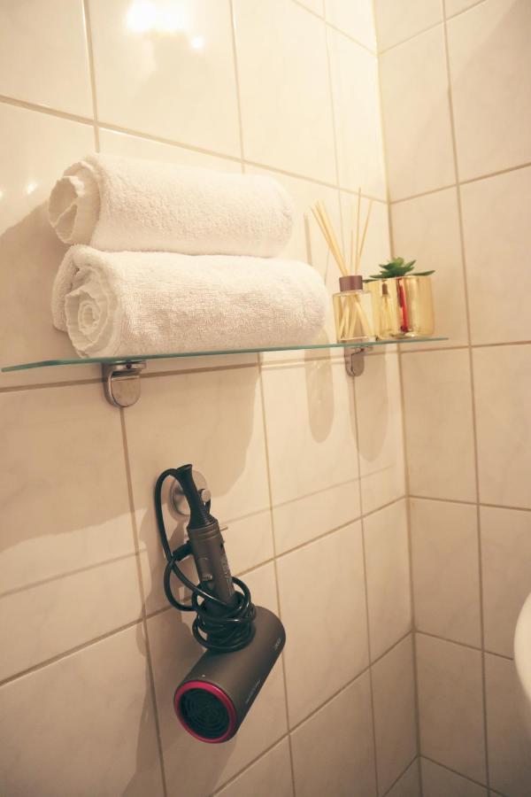 Gatsby Apartment Гелзенкирхен Екстериор снимка